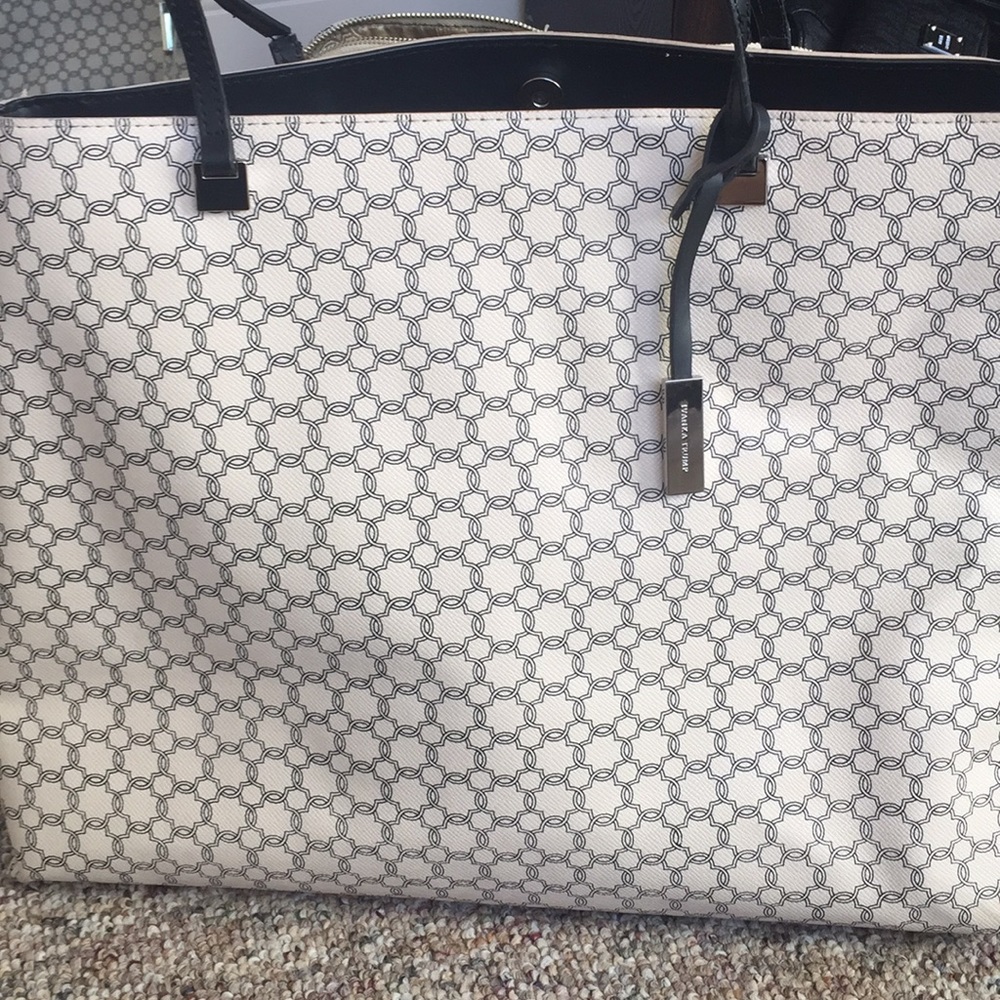 Rare Ivanka Trump White & black tote